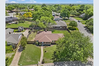 2 Lincolnshire Circle, Bedford, TX 76021 - Photo 30