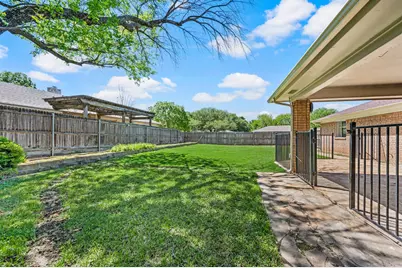 2 Lincolnshire Circle, Bedford, TX 76021 - Photo 22