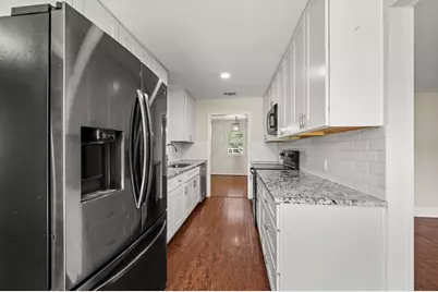 2 Lincolnshire Circle, Bedford, TX 76021 - Photo 8