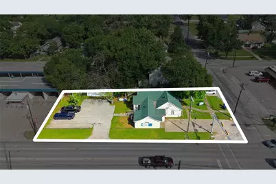 208 S 31st Street, Corsicana, TX 75110 - Photo 1
