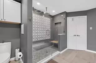 5102 Denton Dr, Dallas, TX 75235 - Photo 14