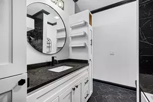 4160 Towne Green Cir, Addison, TX 75001 - Photo 14