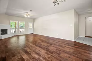 512 Baylor Dr, Greenville, TX 75402 - Photo 8