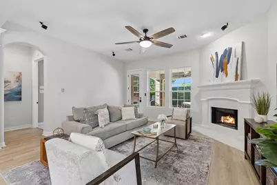 10813 Dixon Branch Drive, Dallas, TX 75218 - Photo 4