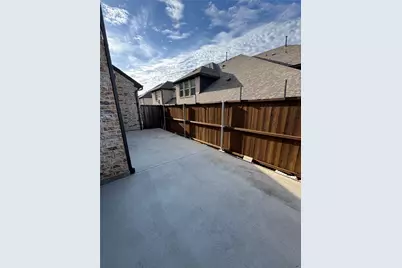 633 Somerset Drive, Lewisville, TX 75056 - Photo 18