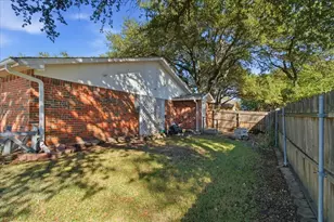 4333 Thicket Dr, Garland, TX 75043 - Photo 24