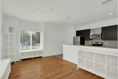 107 N Merrill Avenue, Duncanville, TX 75116 - Photo 4