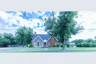 1001 W Walnut Street, Coleman, TX 76834 - Photo 1