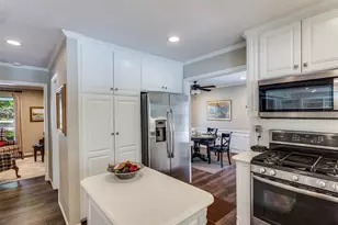 1911 Lakeside Dr, Arlington, TX 76013 - Photo 16