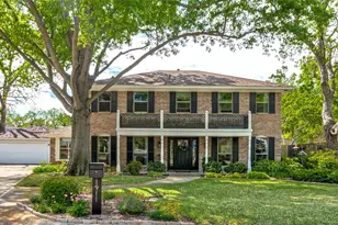 1911 Lakeside Dr, Arlington, TX 76013 - Photo 1