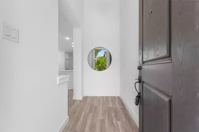 523 Cobblestone Lane, Irving, TX 75039 - Photo 2