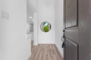 523 Cobblestone Ln, Irving, TX 75039 - Photo 2