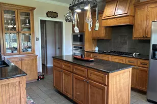 214 Vz County Road 4411, Ben Wheeler, TX 75754 - Photo 12