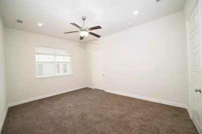 293 Ferndale Street, Lewisville, TX 75056 - Photo 34