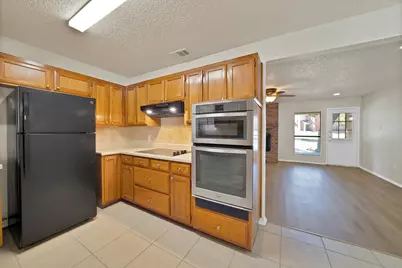 5300 Stagetrail Drive, Arlington, TX 76017 - Photo 12