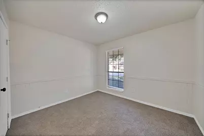 5300 Stagetrail Drive, Arlington, TX 76017 - Photo 16