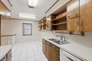 1634 Camara Ct, Grand Prairie, TX 75051 - Photo 12