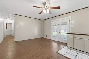 1634 Camara Ct, Grand Prairie, TX 75051 - Photo 8