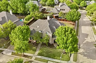 781 Lark St, Lantana, TX 76226 - Photo 32