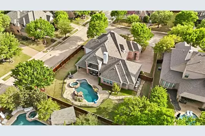 781 Lark Street, Lantana, TX 76226 - Photo 2