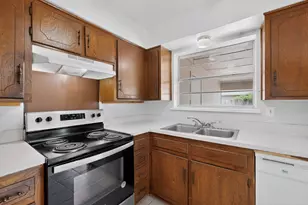 2009 Santa Anna Dr, Garland, TX 75042 - Photo 8