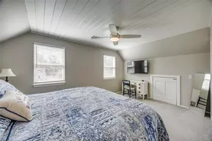 810 Kiowa Dr E, Lake Kiowa, TX 76240 - Photo 12