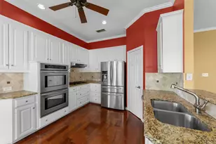 917 Hills Creek Dr, McKinney, TX 75072 - Photo 4