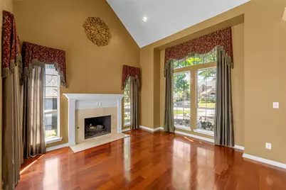 917 Hills Creek Drive, McKinney, TX 75072 - Photo 12