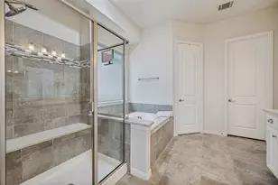 2841 Edinburgh, Carrollton, TX 75006 - Photo 18