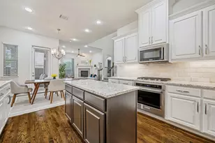 2841 Edinburgh, Carrollton, TX 75006 - Photo 14