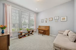 2841 Edinburgh, Carrollton, TX 75006 - Photo 4