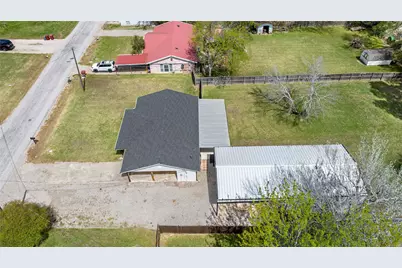 635 Margaret Street, Blossom, TX 75416 - Photo 20