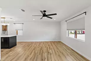 635 Margaret St, Blossom, TX 75416 - Photo 4