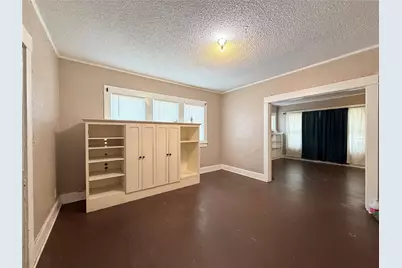 900 W Central Avenue, Fort Worth, TX 76164 - Photo 6