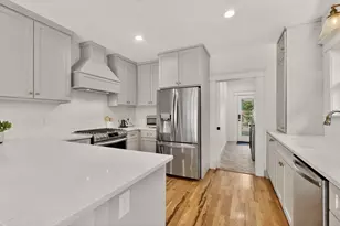 835 S Edgefield Ave, Dallas, TX 75208 - Photo 16