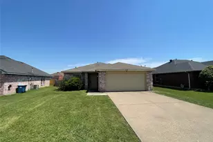 1502 Parrot Ct, DeSoto, TX 75115 - Photo 1