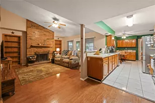2609 Kimberly Dr, Garland, TX 75040 - Photo 10