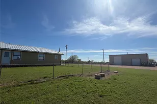 1346 Polk Rd, Bowie, TX 76230 - Photo 26