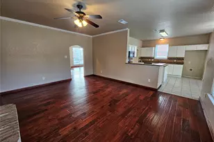 329 Tranquility Ln, Cedar Hill, TX 75104 - Photo 14