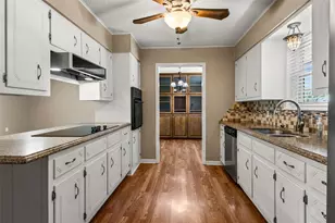 436 Topeka Dr, Woodway, TX 76712 - Photo 8