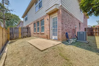 2326 Kingsway Drive, Arlington, TX 76012 - Photo 18