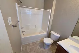 2326 Kingsway Dr, Arlington, TX 76012 - Photo 12