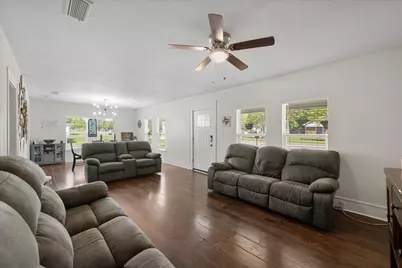 2215 W Park Row Boulevard, Corsicana, TX 75110 - Photo 6