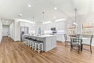 2601 Hutchinson St, Fort Worth, TX 76106 - Photo 8