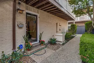 5930 Sandhurst Ln, Dallas, TX 75206 - Photo 20
