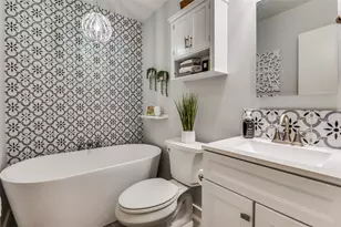 5930 Sandhurst Ln, Dallas, TX 75206 - Photo 10