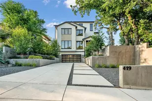 419 W Colorado Blvd, Dallas, TX 75208 - Photo 1