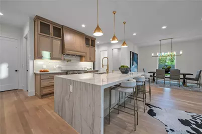 419 W Colorado Boulevard, Dallas, TX 75208 - Photo 12