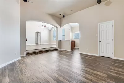 2260 Bald Eagle Way, Grand Prairie, TX 75052 - Photo 12