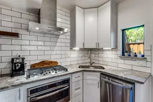 3639 Hawthorne Ave, Dallas, TX 75219 - Photo 10